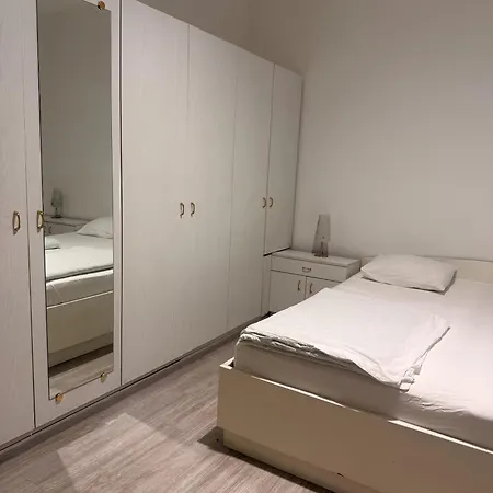 Izola, Free Parking Apartment *