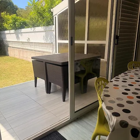 Izola, Free Parking Apartment